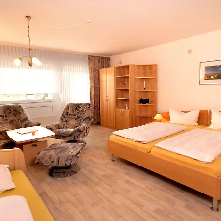 Familien- Und Strandhof Тоссенс