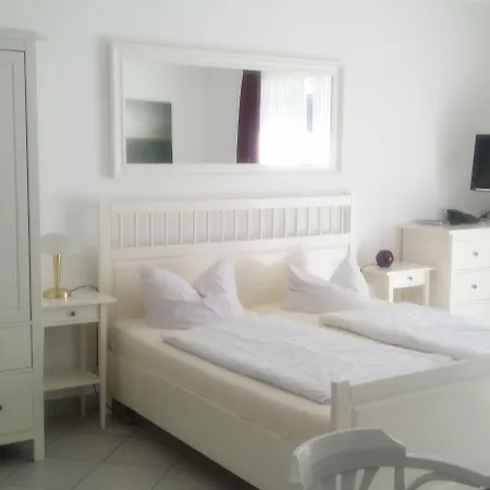 Отель Familien- Und Strandhof 3*