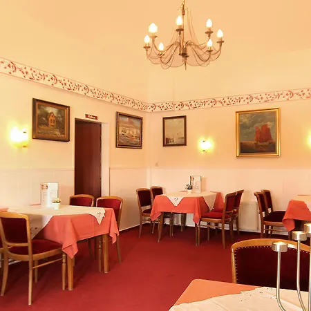 Отель Familien- Und Strandhof 3*